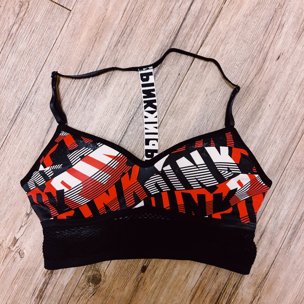 Brand new VS pink sports bra